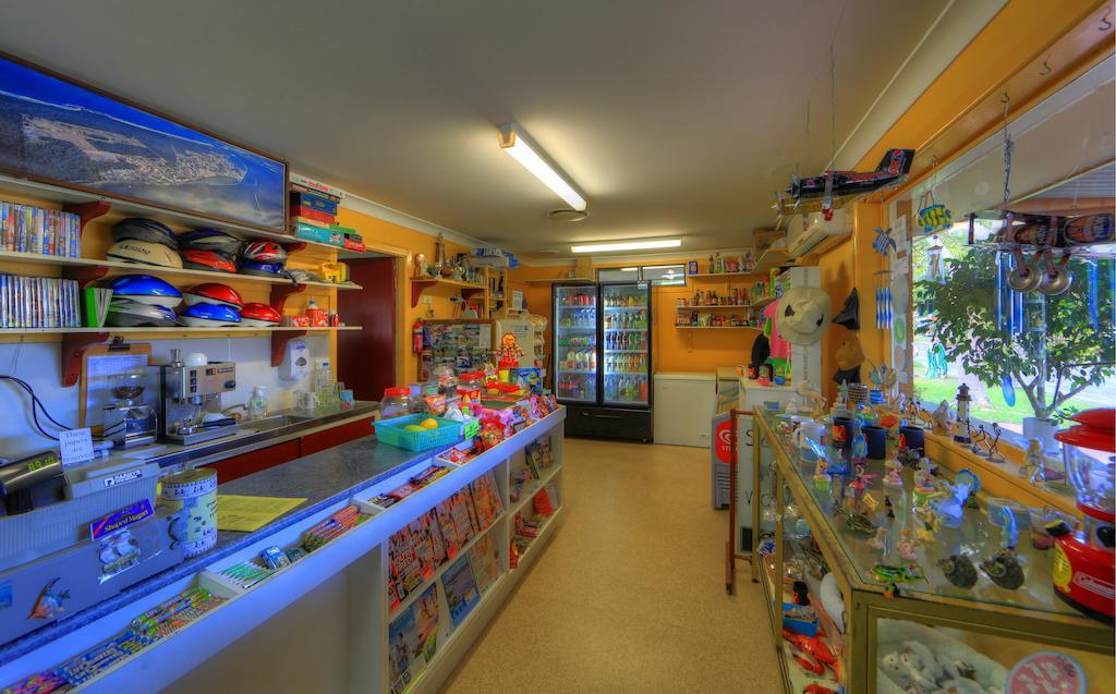 Anchorage Holiday Park イルカ エクステリア 写真